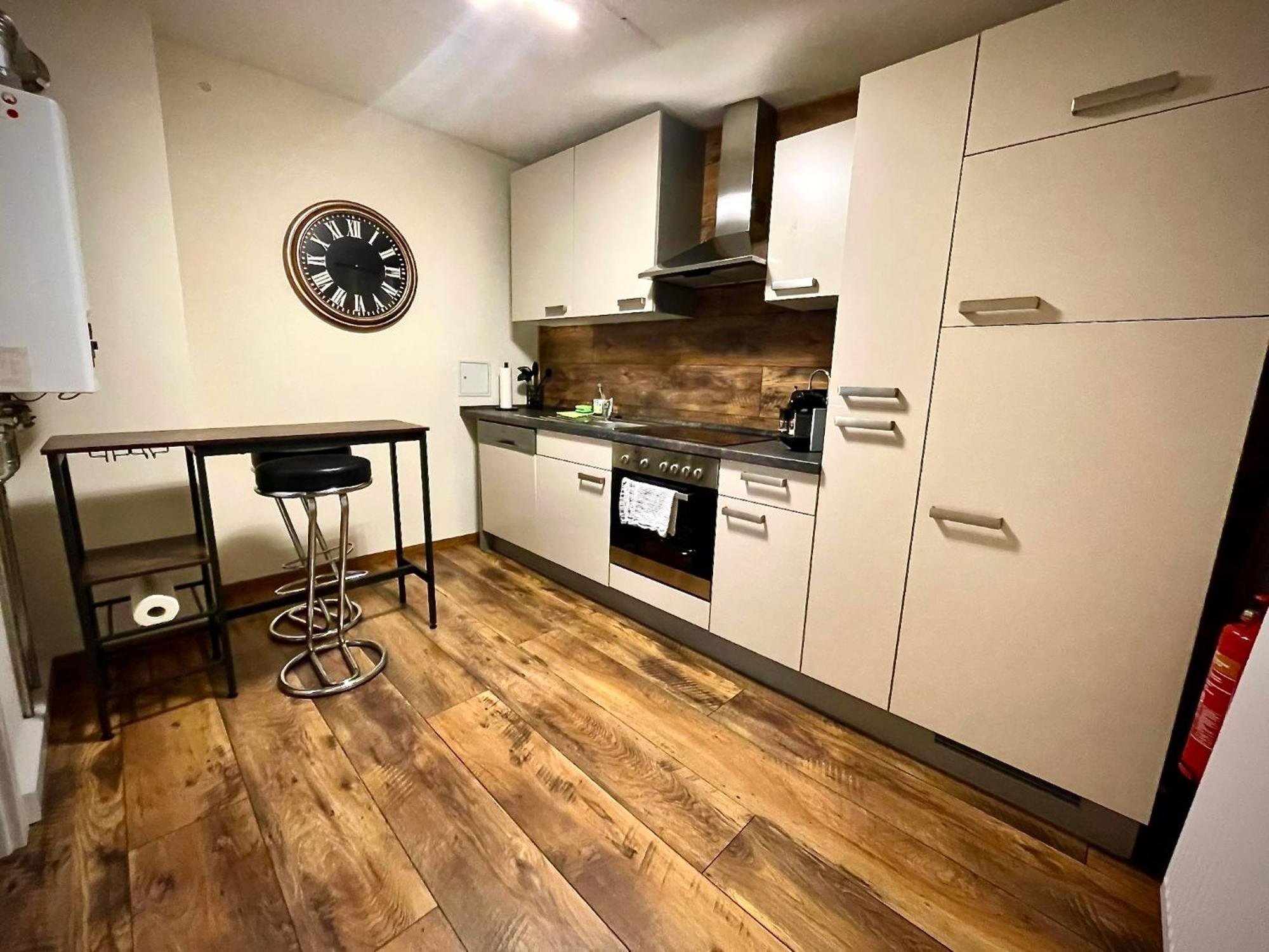 # One Apartment'S / Parkplatz / Schlossplatz โคบวร์ก ภายนอก รูปภาพ