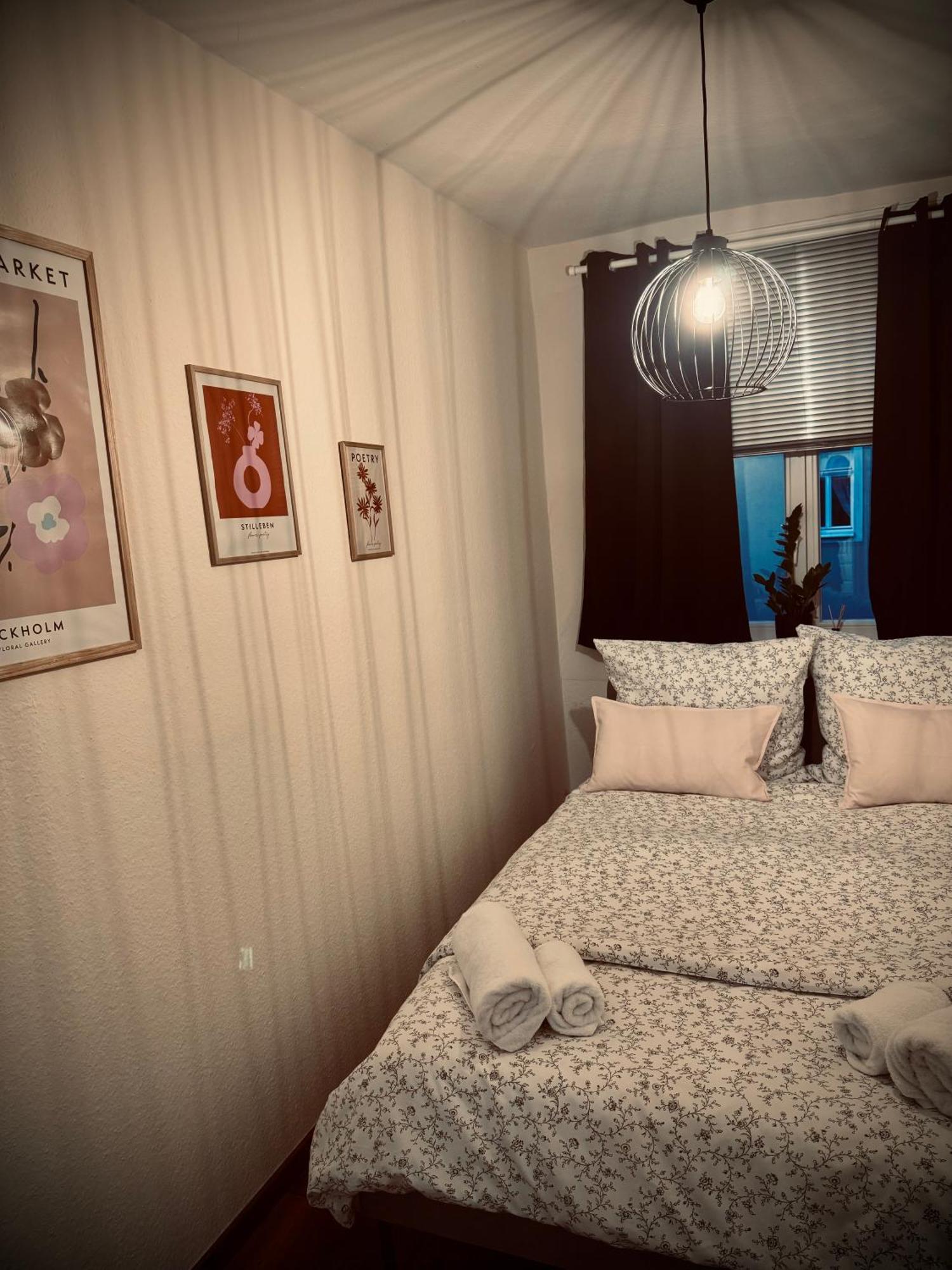 # One Apartment'S / Parkplatz / Schlossplatz โคบวร์ก ภายนอก รูปภาพ