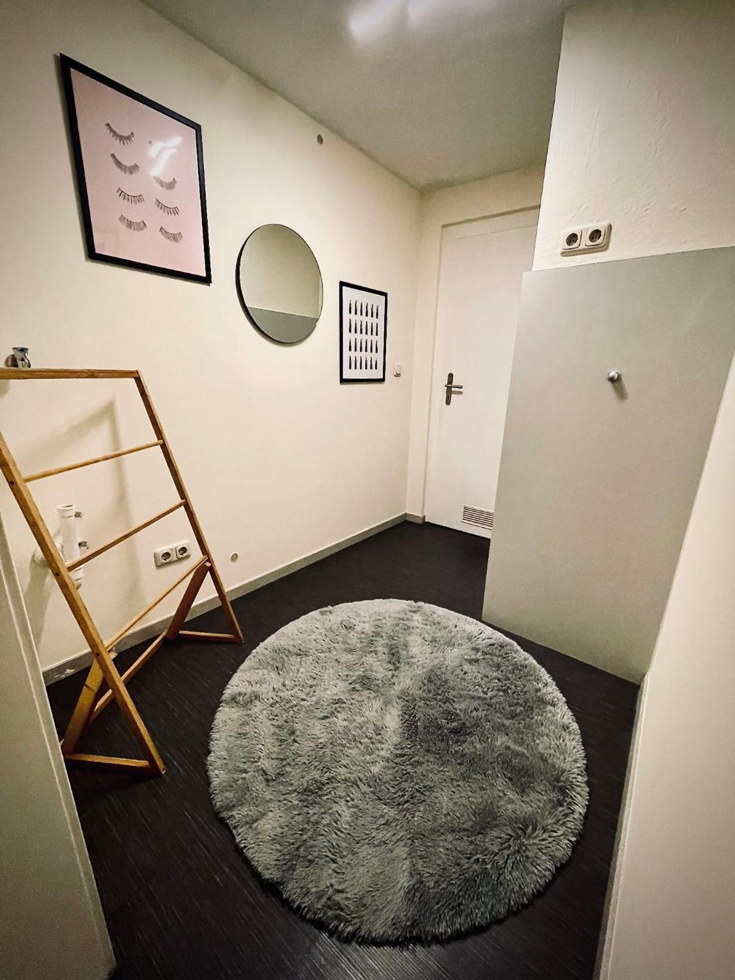 # One Apartment'S / Parkplatz / Schlossplatz โคบวร์ก ภายนอก รูปภาพ